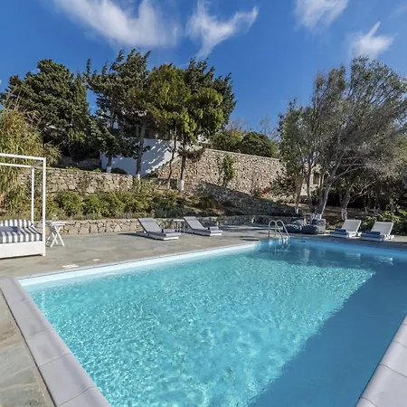 Villa Traditional With Swimming Pool *