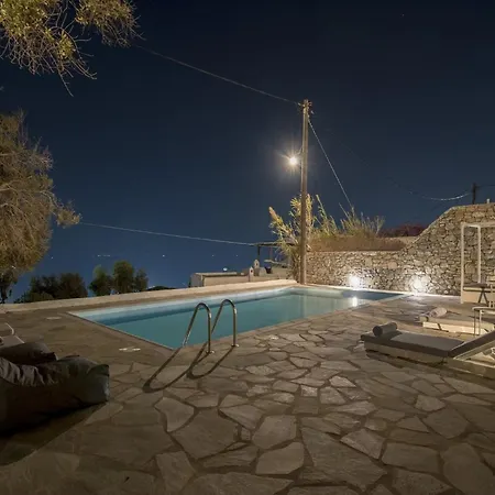 فيلة Traditional With Swimming Pool *