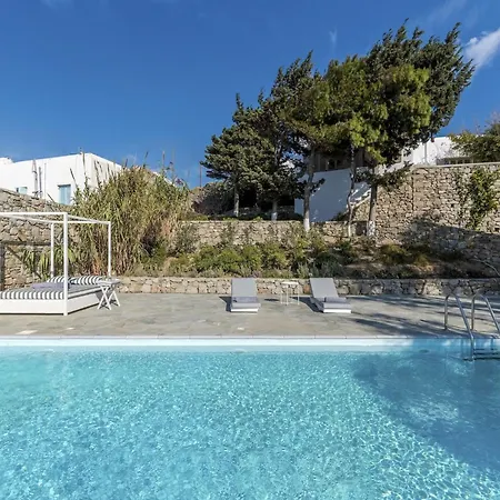 Traditional With Swimming Pool * أنو ميرا